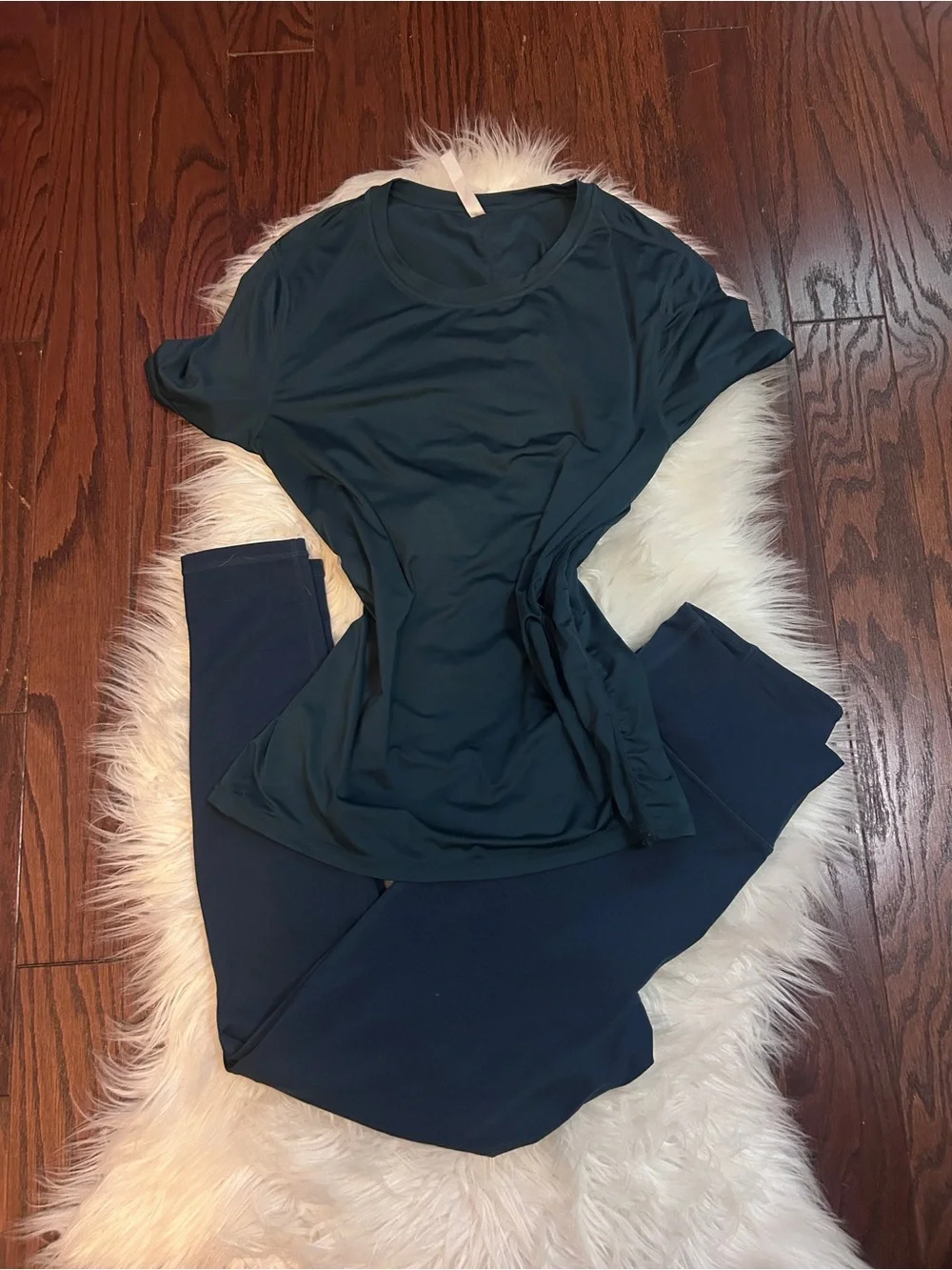 Fabletics Teal 2 Piece Athletic Set Leggings Short Sleeve Workout Top Womens M